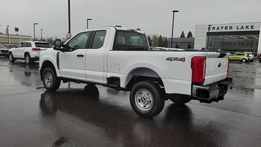 new 2024 Ford F-250 car, priced at $47,957