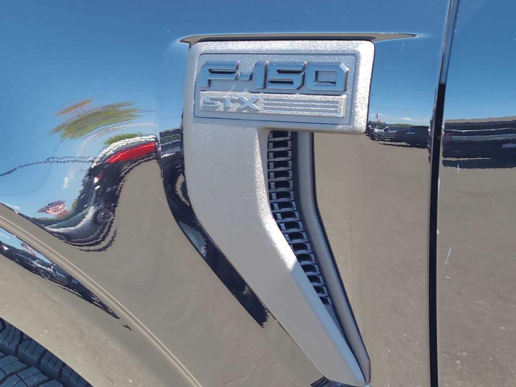new 2025 Ford F-150 car, priced at $50,132