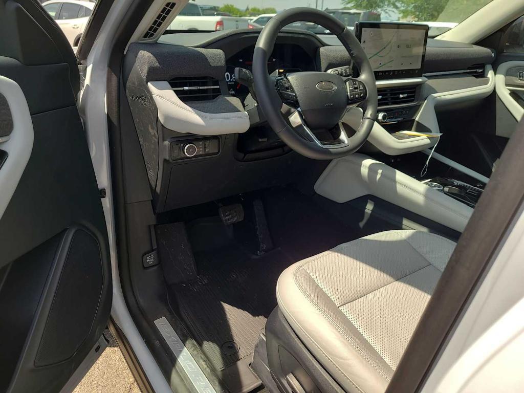 new 2025 Ford Explorer car, priced at $60,986