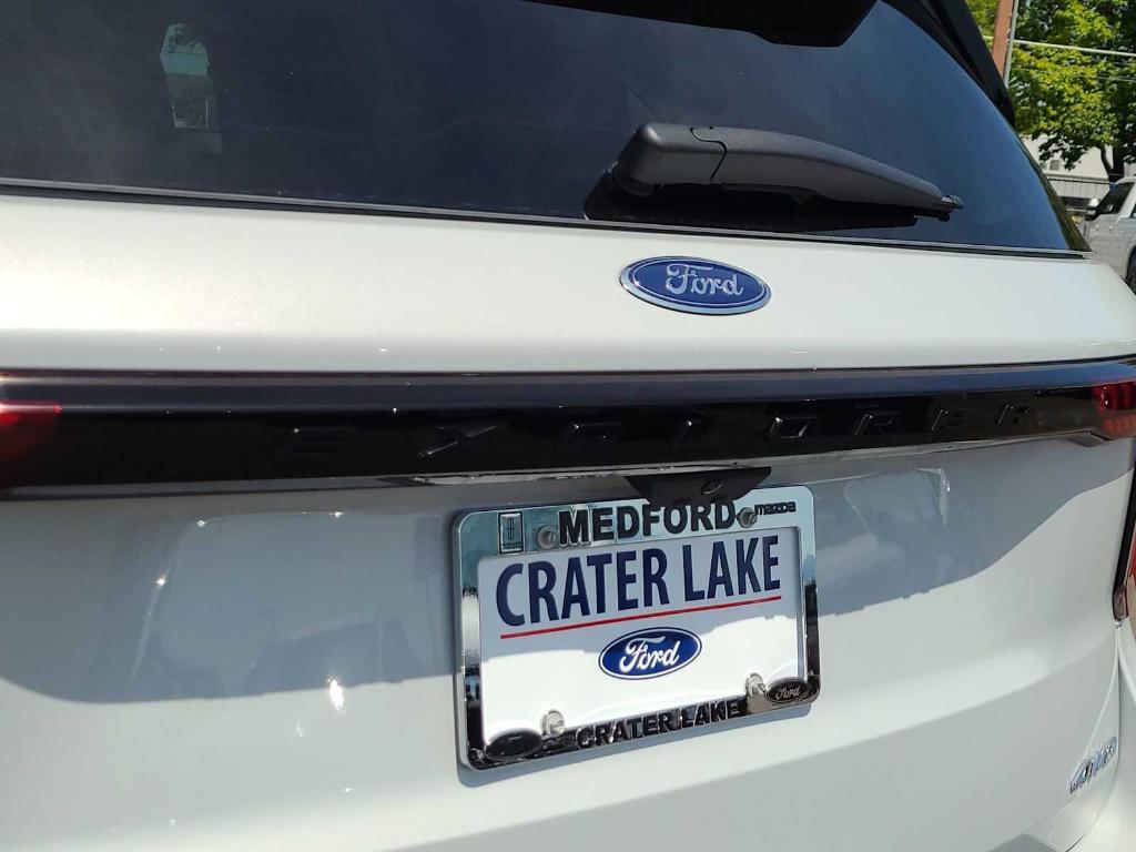 new 2025 Ford Explorer car, priced at $60,986