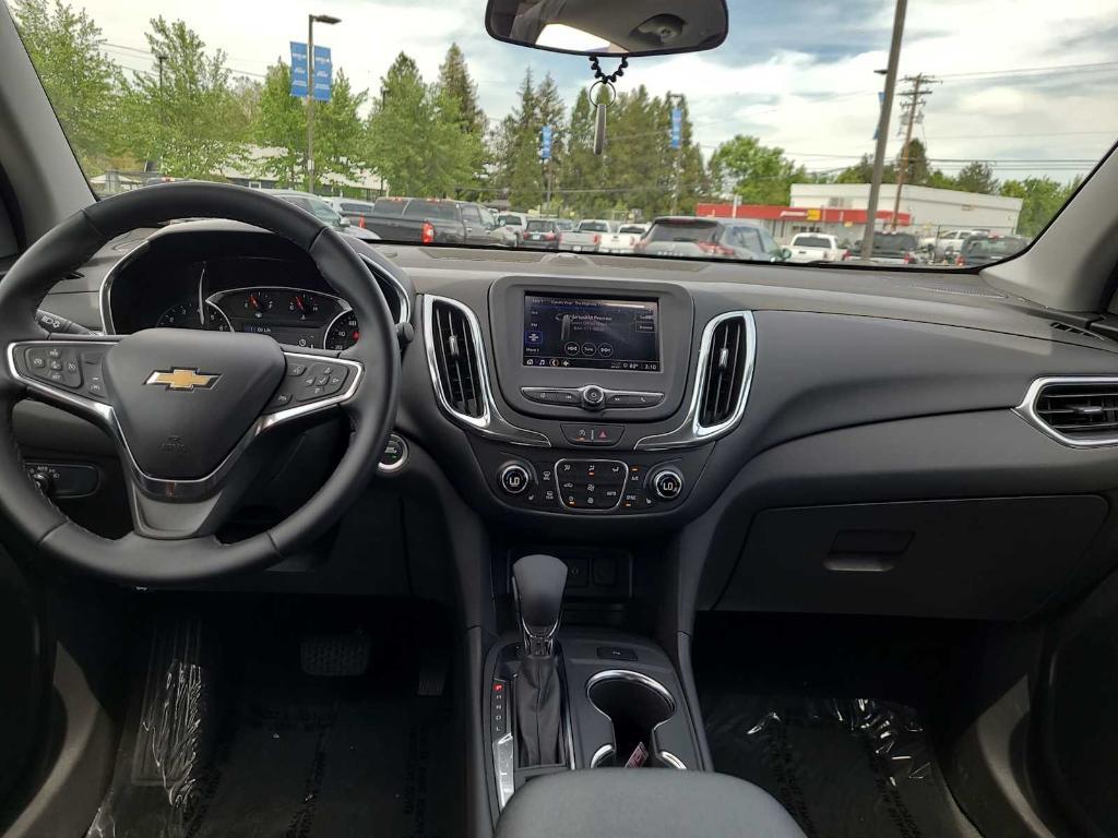 used 2024 Chevrolet Equinox car, priced at $25,997