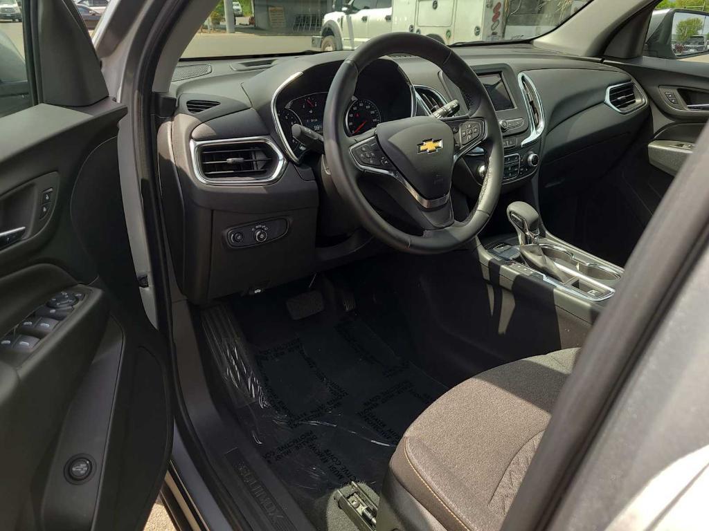 used 2024 Chevrolet Equinox car, priced at $25,997