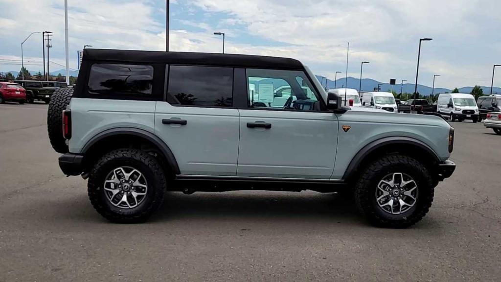 new 2024 Ford Bronco car, priced at $62,490