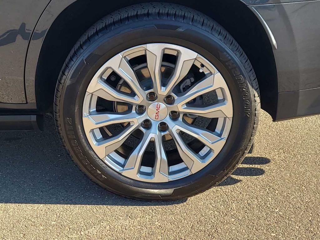 used 2021 GMC Yukon car, priced at $60,900