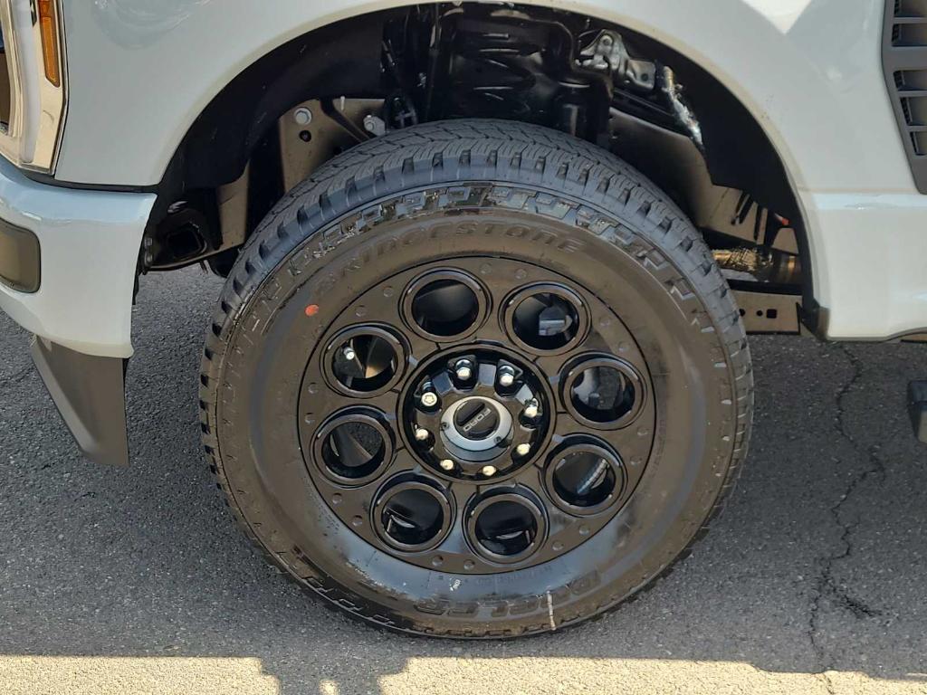 new 2025 Ford F-250 car, priced at $70,262