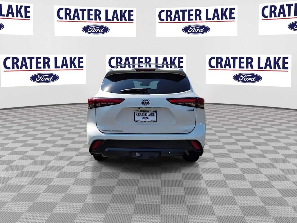 used 2023 Toyota Highlander Hybrid car, priced at $45,600