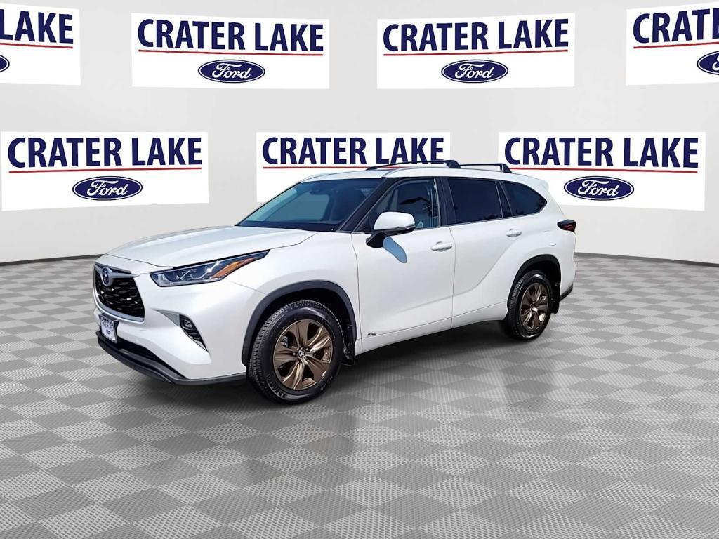 used 2023 Toyota Highlander Hybrid car, priced at $45,600