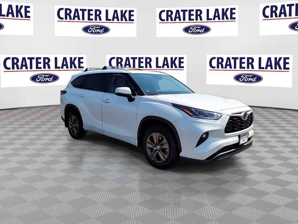 used 2023 Toyota Highlander Hybrid car, priced at $45,600