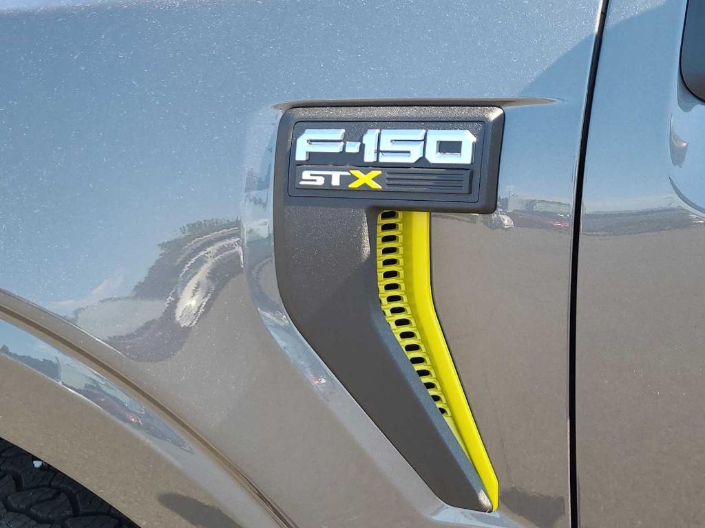 new 2025 Ford F-150 car, priced at $47,576