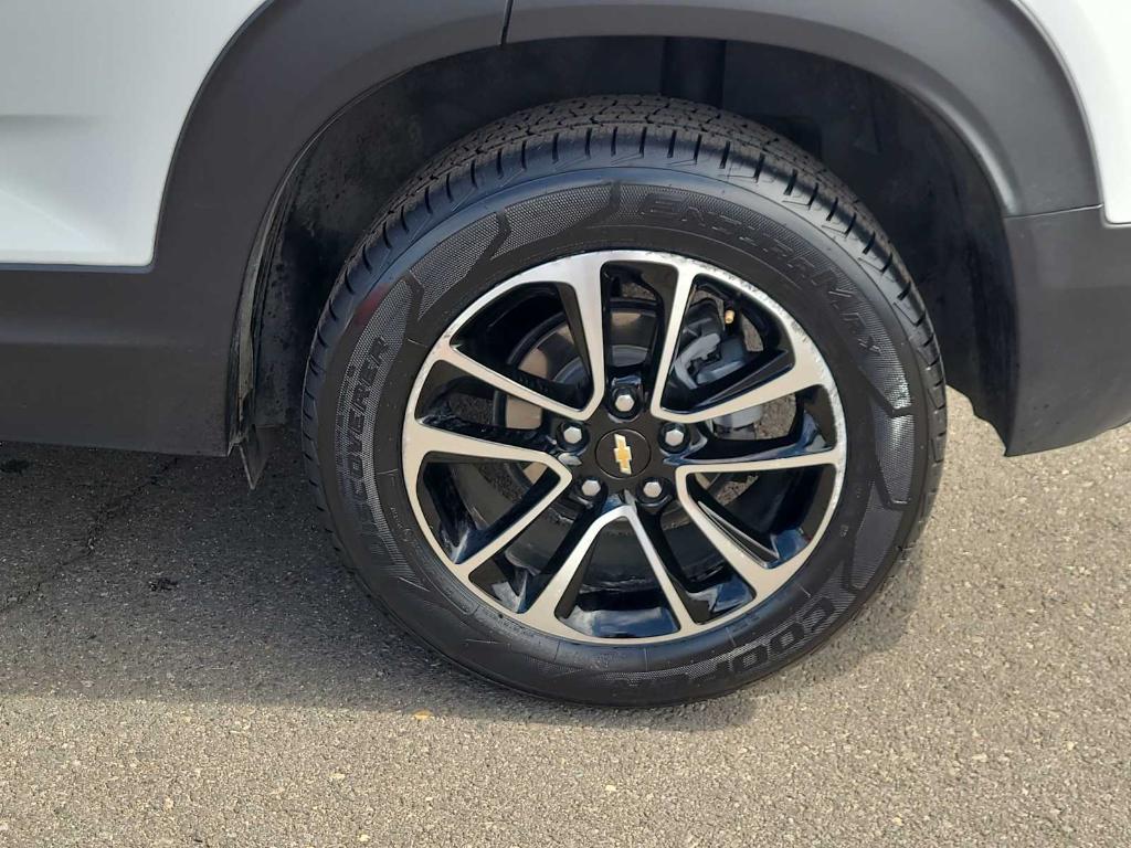 used 2025 Chevrolet TrailBlazer car, priced at $24,900