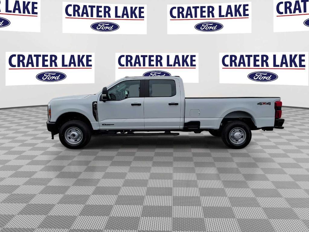 new 2024 Ford F-350 car, priced at $65,492