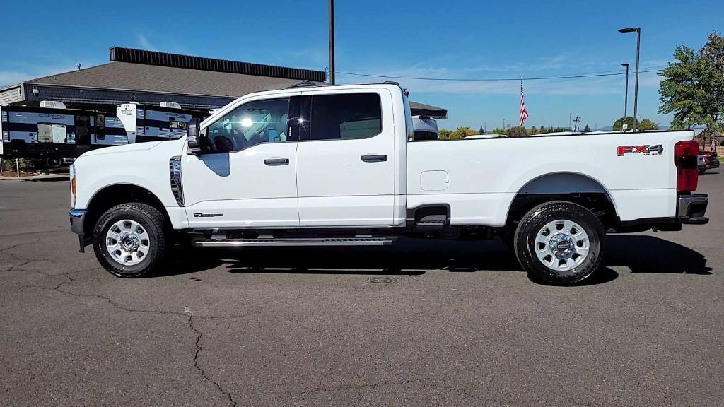 new 2024 Ford F-350 car, priced at $66,992