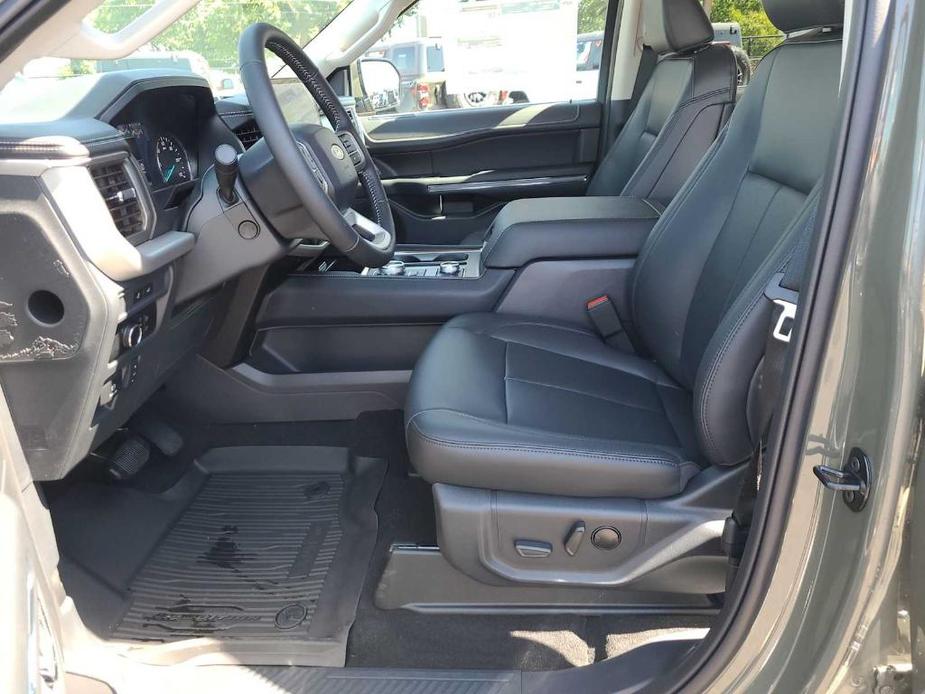 new 2024 Ford Expedition Max car, priced at $68,061