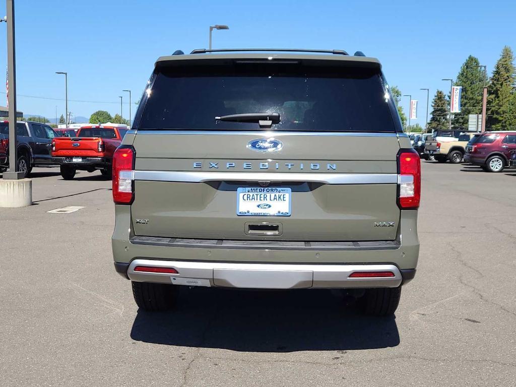 new 2024 Ford Expedition Max car, priced at $68,061