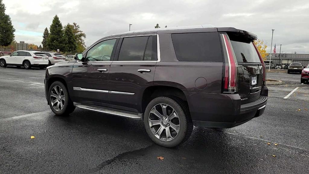 used 2015 Cadillac Escalade car, priced at $22,877