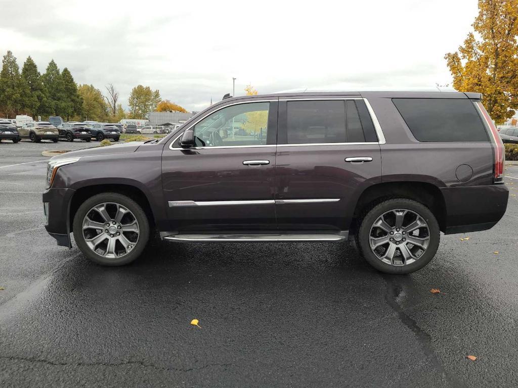 used 2015 Cadillac Escalade car, priced at $22,877