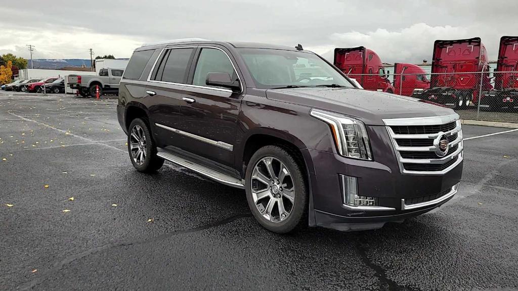 used 2015 Cadillac Escalade car, priced at $22,877