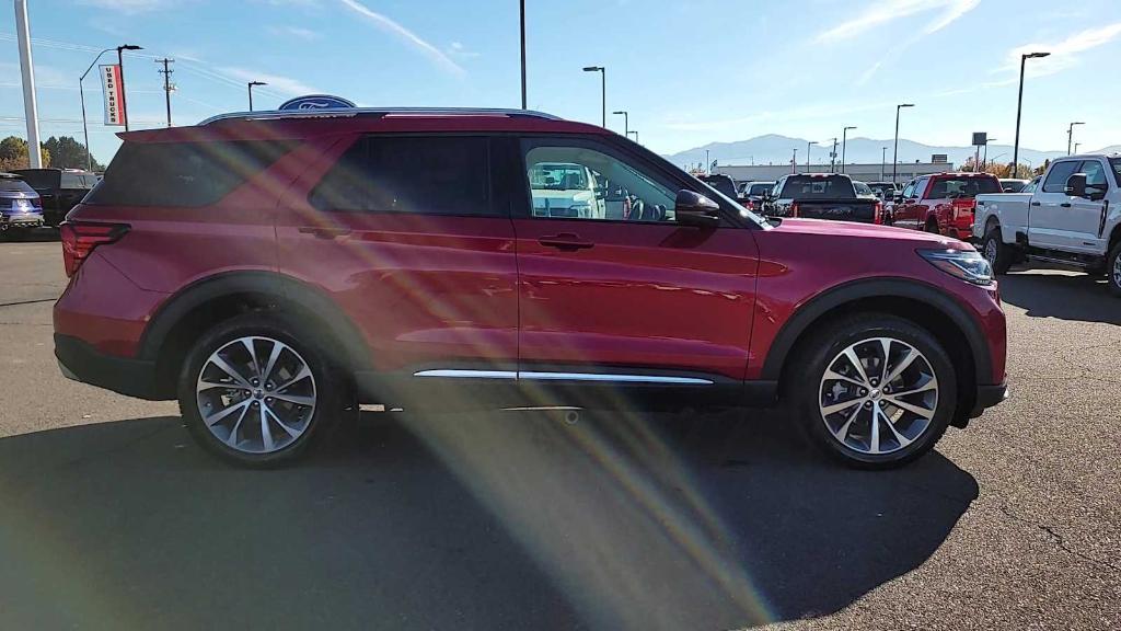 new 2025 Ford Explorer car, priced at $59,360