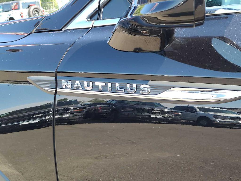 used 2023 Lincoln Nautilus car, priced at $39,998