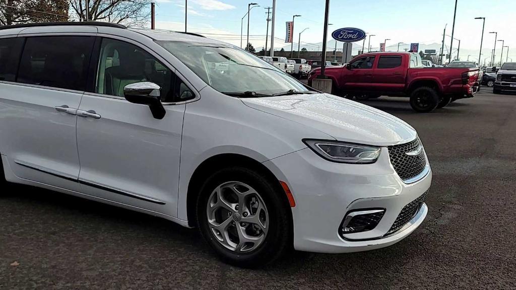 used 2023 Chrysler Pacifica car, priced at $27,492