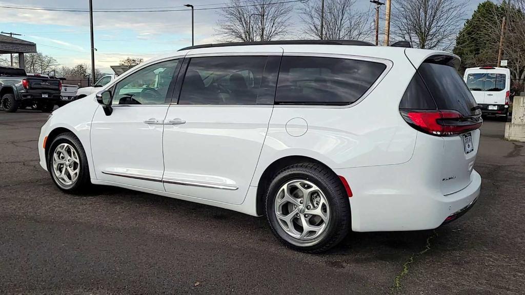 used 2023 Chrysler Pacifica car, priced at $27,492