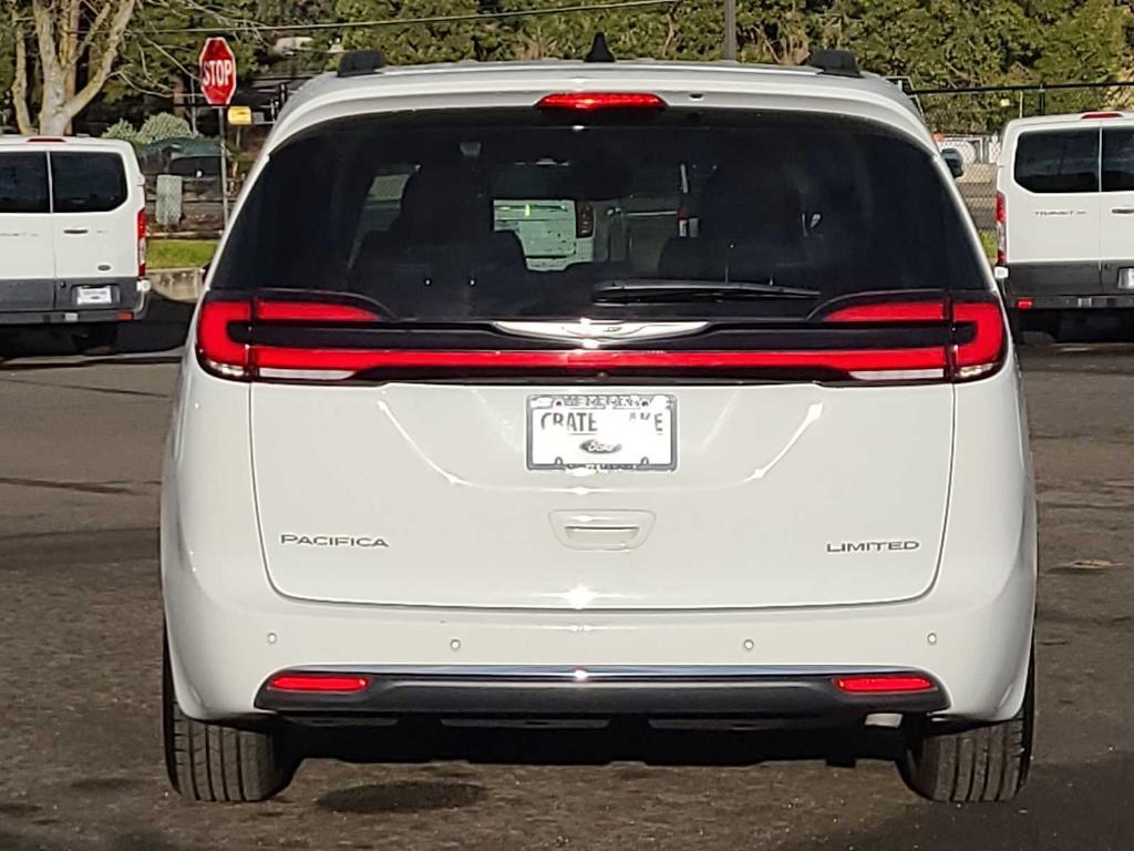 used 2023 Chrysler Pacifica car, priced at $27,492