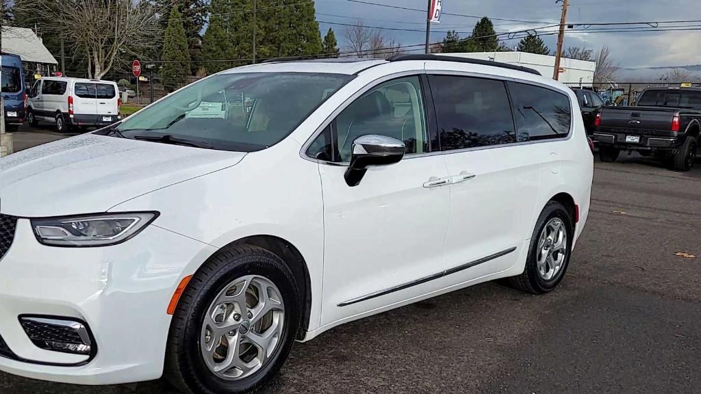 used 2023 Chrysler Pacifica car, priced at $27,492