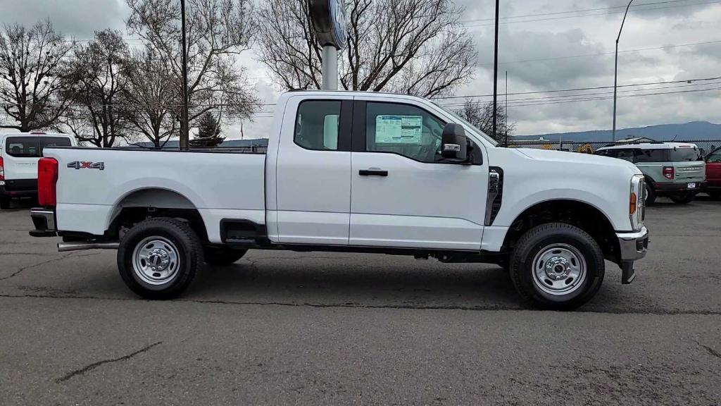 new 2024 Ford F-250 car, priced at $47,957