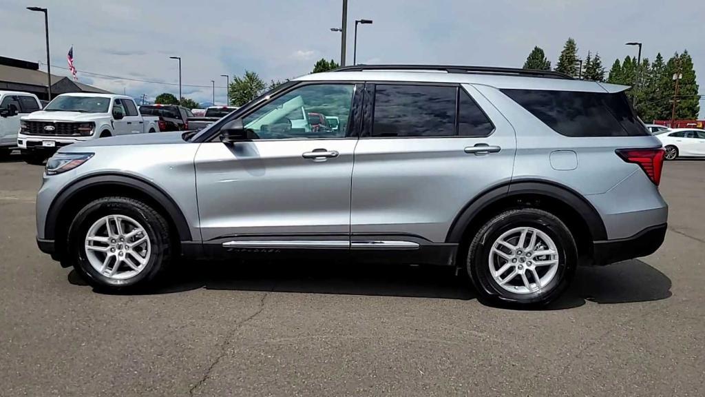 new 2025 Ford Explorer car, priced at $42,350