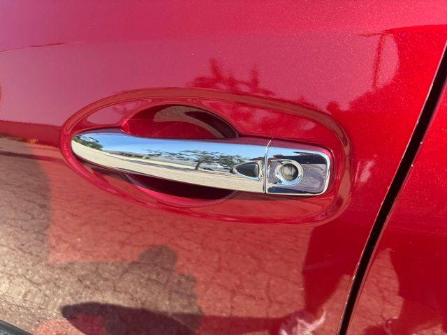 used 2018 Nissan Rogue car, priced at $17,900
