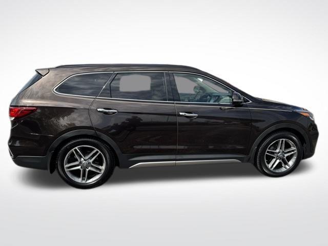 used 2018 Hyundai Santa Fe car, priced at $14,625