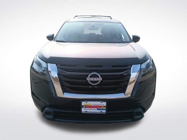 new 2025 Nissan Pathfinder car, priced at $35,053