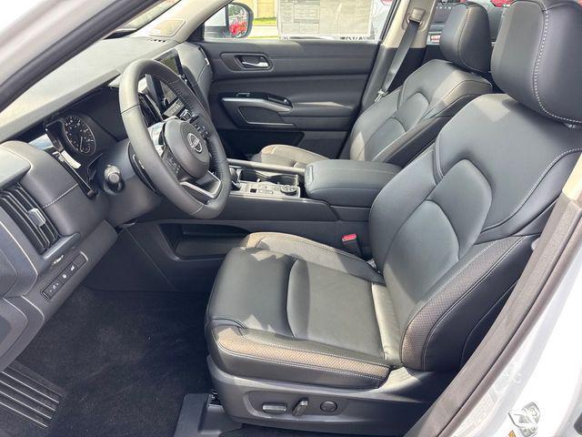 new 2025 Nissan Pathfinder car, priced at $41,097