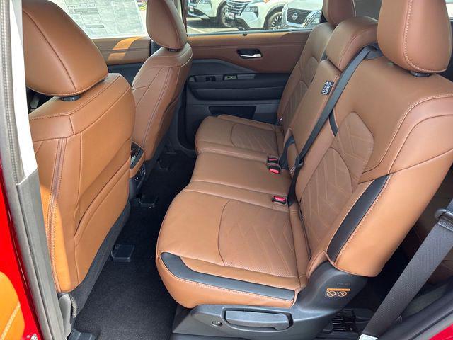 new 2025 Nissan Pathfinder car, priced at $47,896