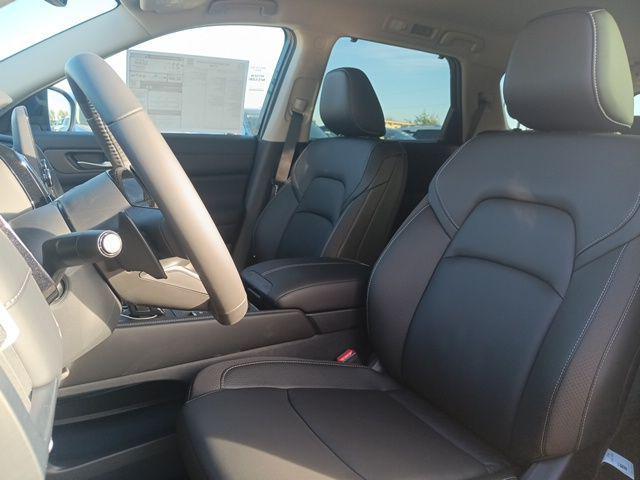 new 2025 Nissan Pathfinder car, priced at $37,951
