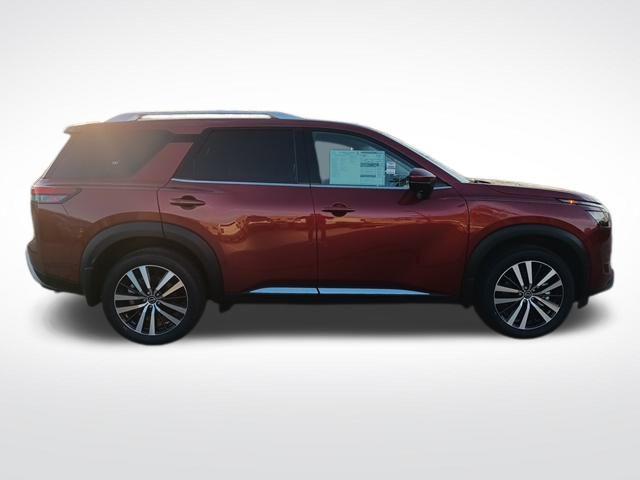 new 2025 Nissan Pathfinder car, priced at $44,626