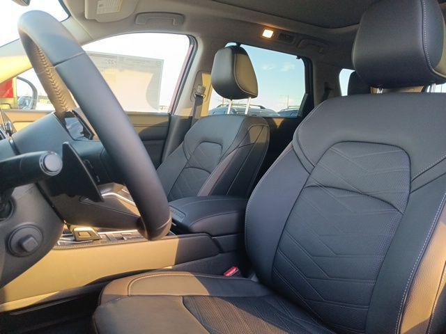 new 2025 Nissan Pathfinder car, priced at $44,626