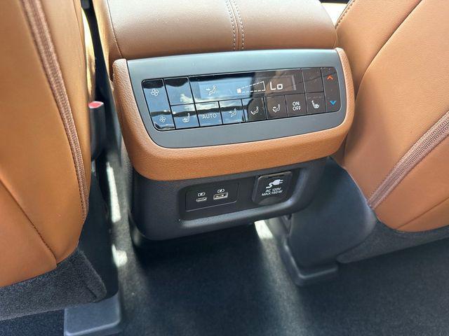 new 2025 Nissan Pathfinder car, priced at $48,929