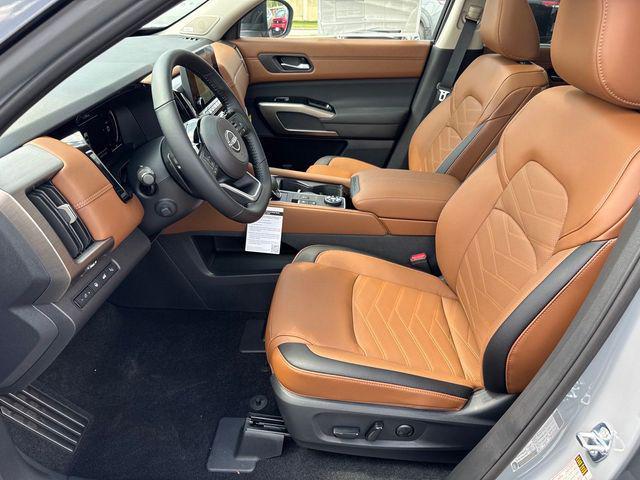 new 2025 Nissan Pathfinder car, priced at $48,929
