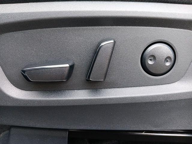 new 2025 Nissan Pathfinder car, priced at $44,912