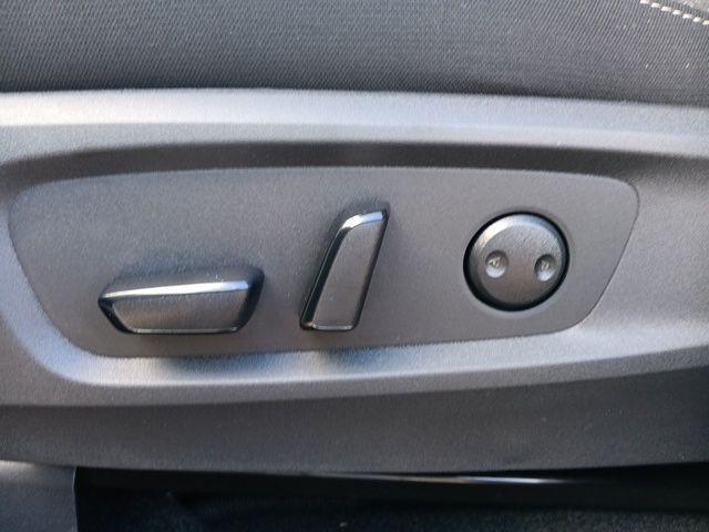 new 2025 Nissan Pathfinder car, priced at $35,810