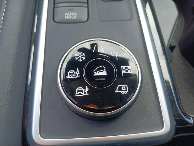 new 2025 Nissan Pathfinder car, priced at $35,810