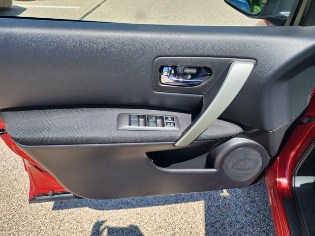 used 2015 Nissan Rogue Select car, priced at $13,900