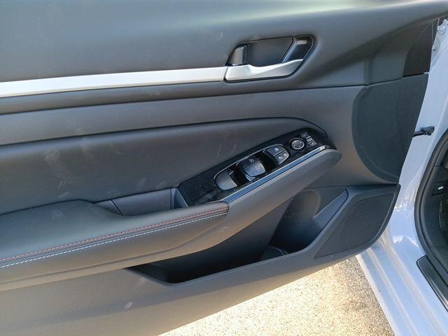 new 2025 Nissan Altima car, priced at $32,887