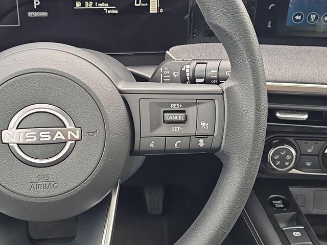 new 2025 Nissan Kicks car, priced at $28,000