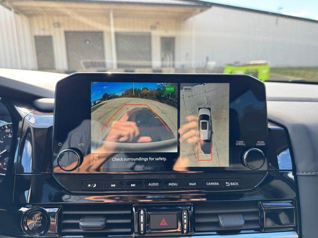 new 2025 Nissan Pathfinder car, priced at $37,951