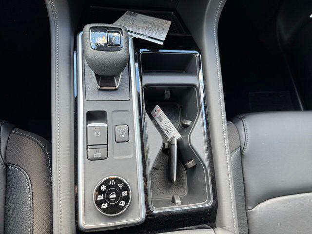 new 2025 Nissan Pathfinder car, priced at $37,951