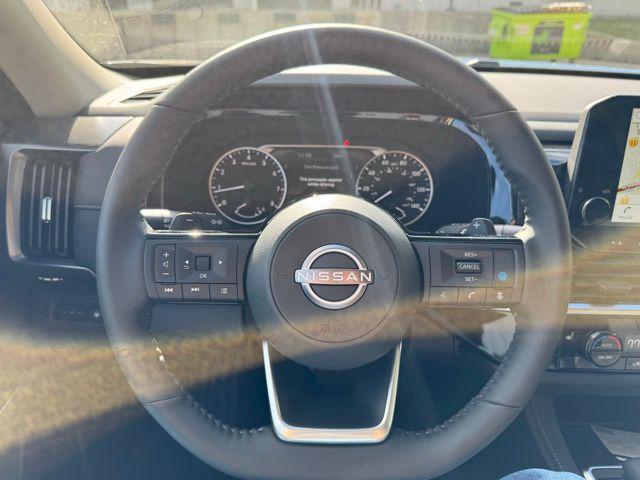new 2025 Nissan Pathfinder car, priced at $37,951