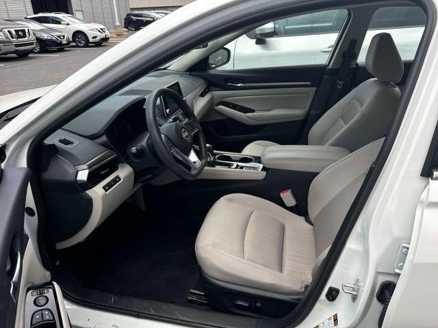 used 2023 Nissan Altima car, priced at $24,950