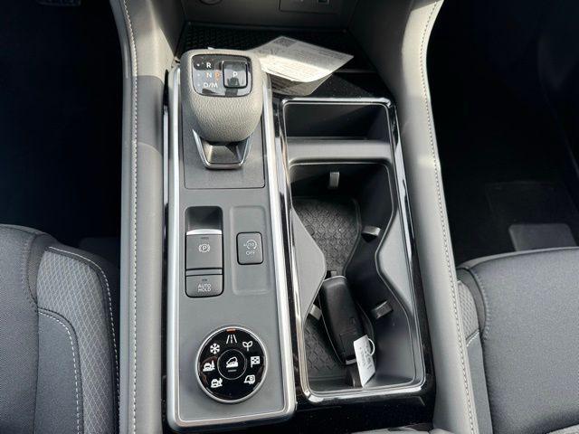 new 2025 Nissan Pathfinder car, priced at $34,580